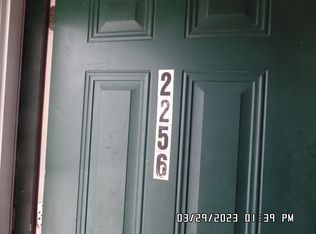 2256 Creedmoor Dr, Zanesville, OH 43701