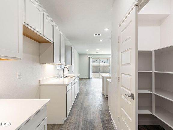 4th image of 17641 W MISSION Lane