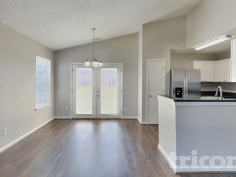 529 Pullman St SW — Photo 6