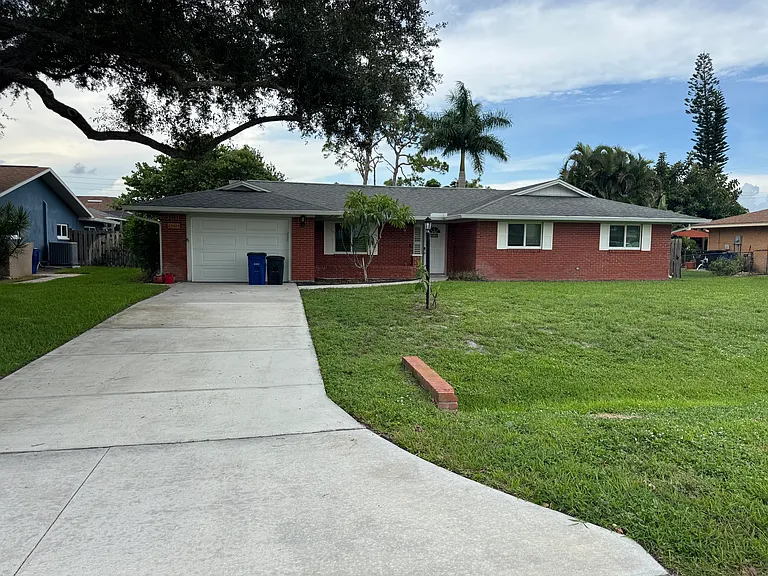 27617 Suffridge Dr — Photo 1