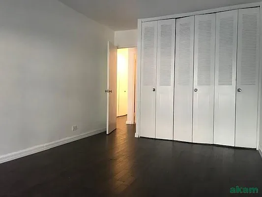 Rented by Akam Sales and Brokerage | media 6