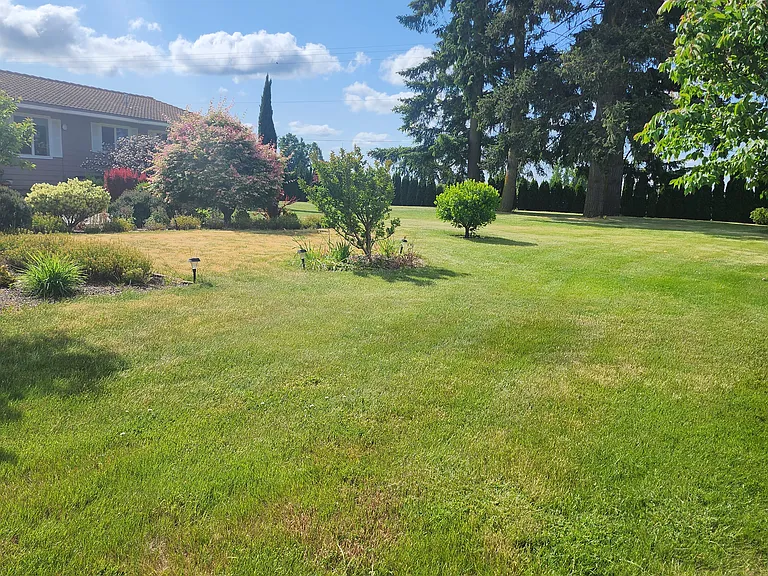 7995 Hazelgreen Rd NE — Photo 30