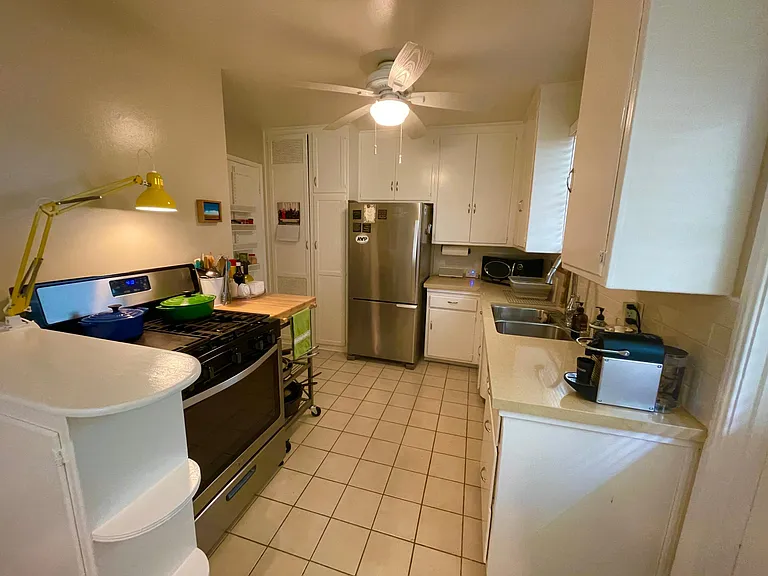 700 Brent Ave — Photo 10