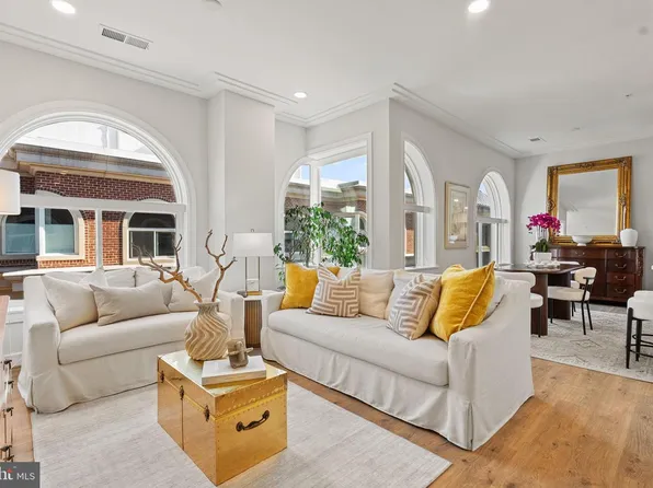 625 Slaters Ln #401, Alexandria, VA 22314