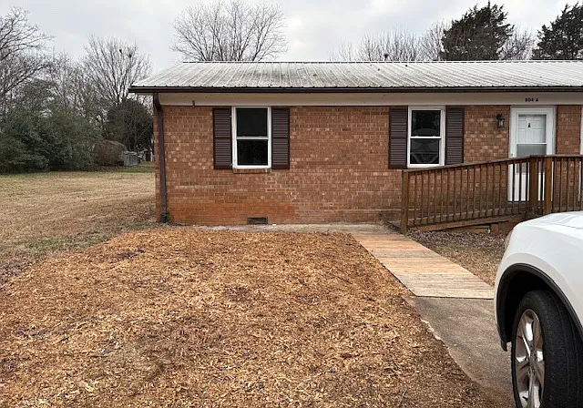 804 White St #A — Photo 1