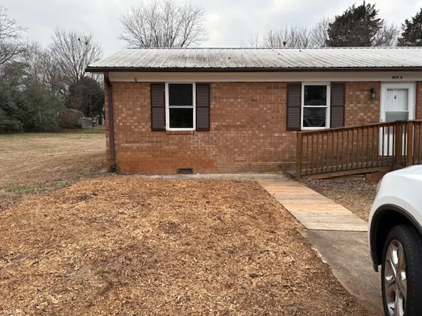 804 White St APT A, Lexington, NC 27295