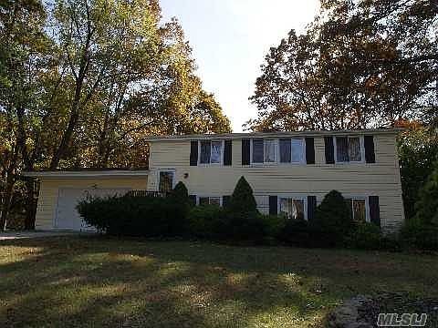 1st image of 2 Mayflower Ln