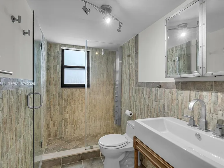 1800 Collins Ave #10F — Photo 18