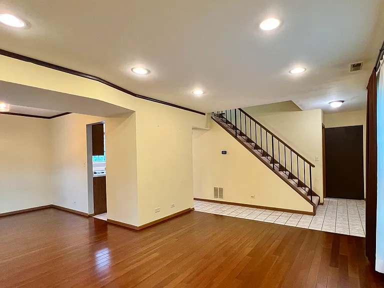314 Jasmine Ct — Photo 5