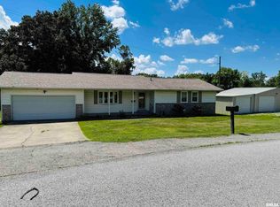 109 Division St, Anna, IL 62906