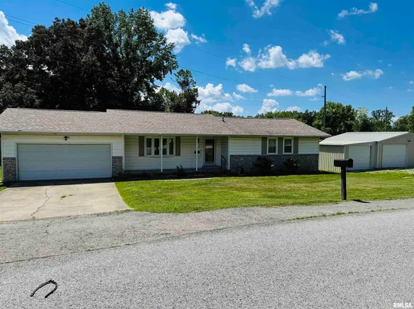 109 Division St, Anna, IL 62906