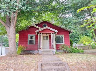 25 Adelford Ave, Akron, OH 44310