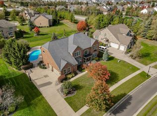 4043 Village Ridge Dr, Mason, OH 45040