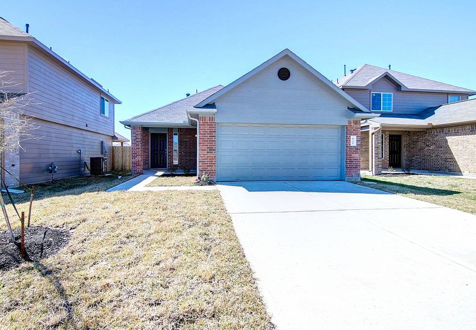 1st image of 5731 Plantation Forest Dr
