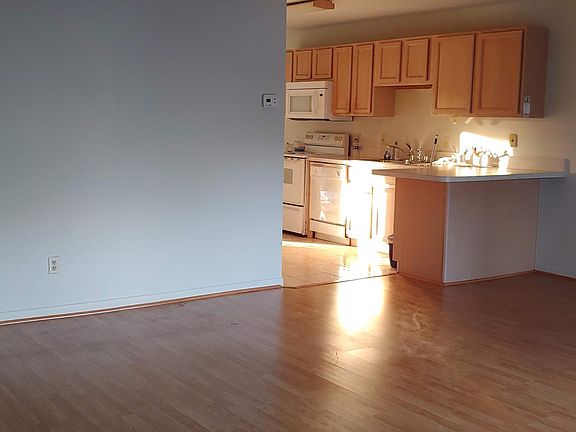 4th image of 2050 Oleander Blvd APT 8-205