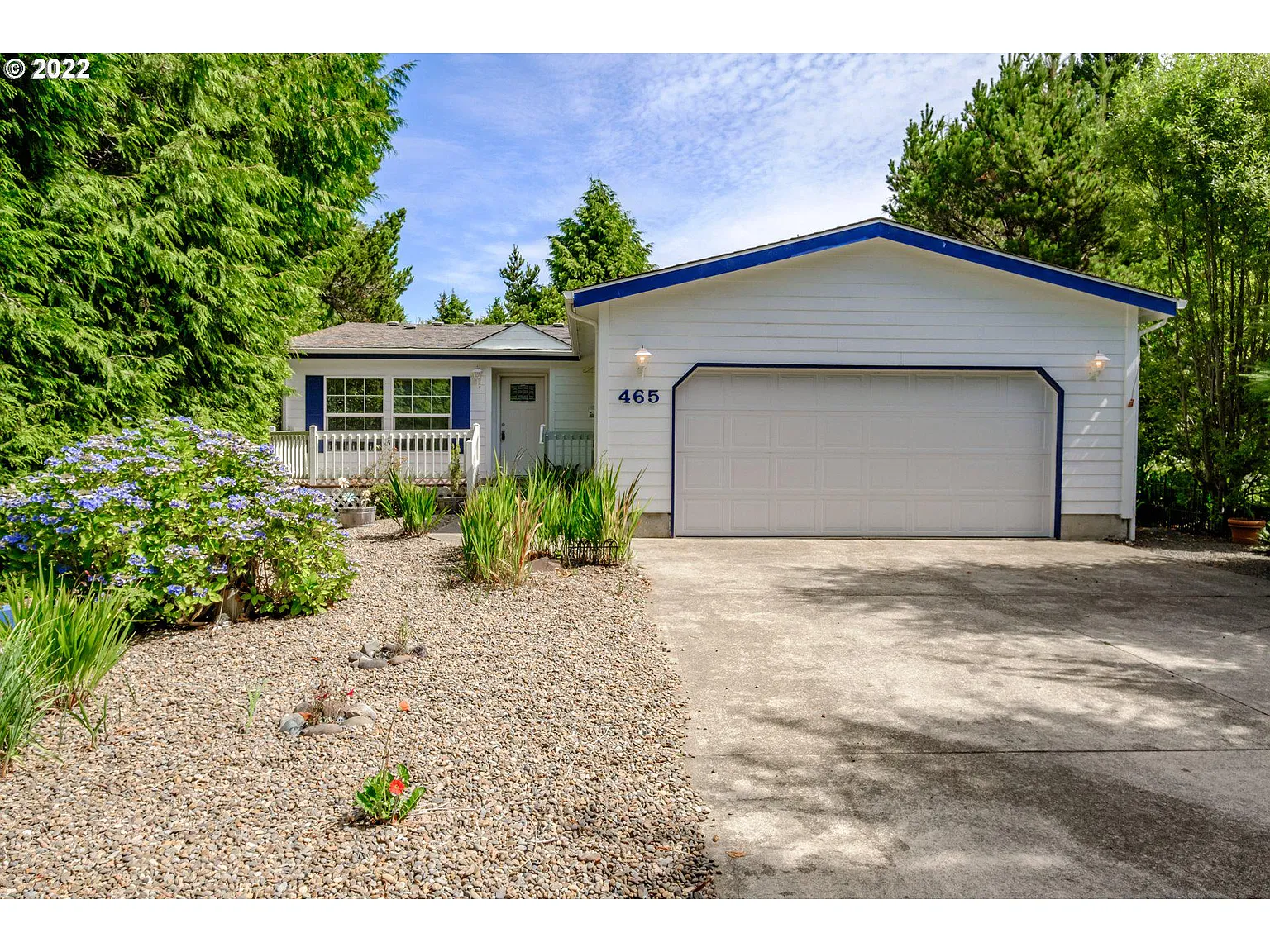 465 Seagrove Loop photo 1