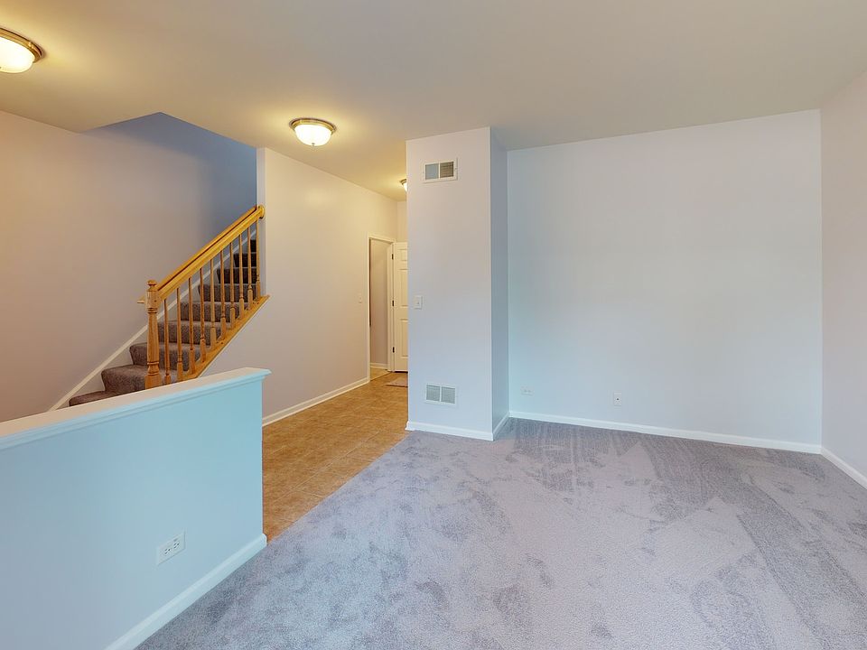 211 W HYDE ST Arlington Heights IL Zillow