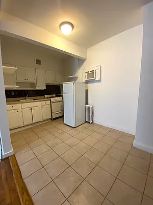 Rented by Kaden Realty | media 6