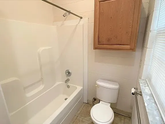 908 Buena Vista Dr #B — Photo 4