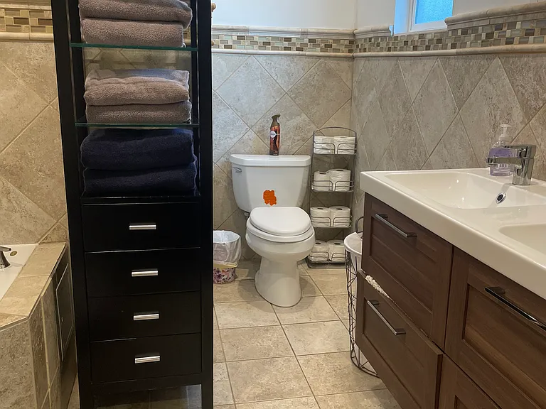 446 S Almont Dr — Photo 26