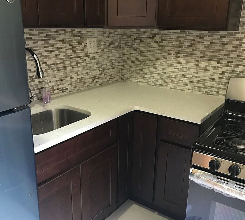 2nd image of 2035 E 16th St APT 1A