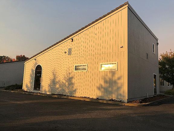 4th image of 179 Lynch Creek Way