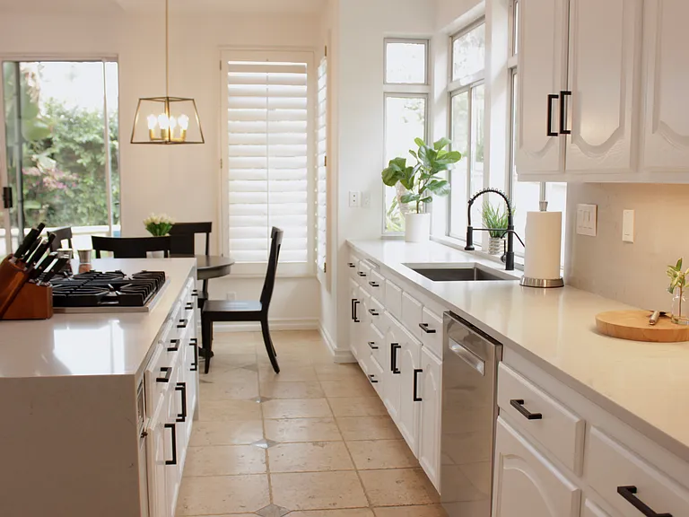 26 San Raphael — Photo 12