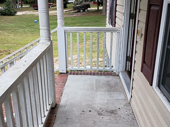 2nd image of 285 Walnut Road