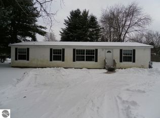 6541 Meadowlark Ln, Lake City, MI 49651
