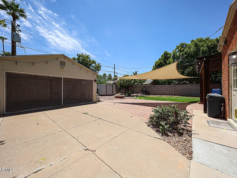 1317 W Holly St — Photo 4