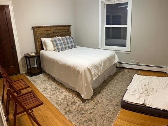 4th image of 1406 W Warner Ave #1E
