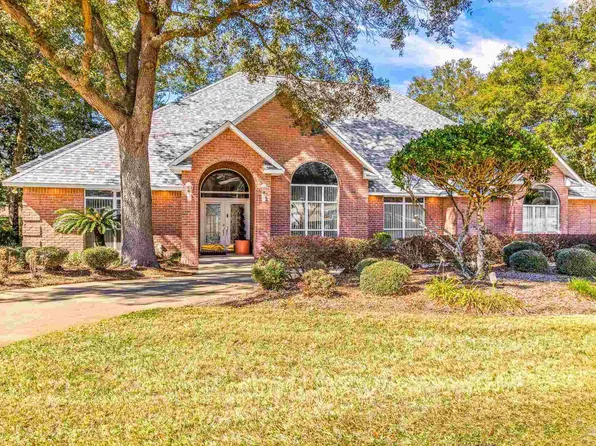 3200 Bayou Ln, Pensacola, FL 32503