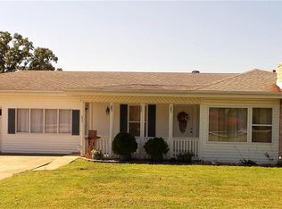 627 College Heights Rd, De Soto, MO 63020