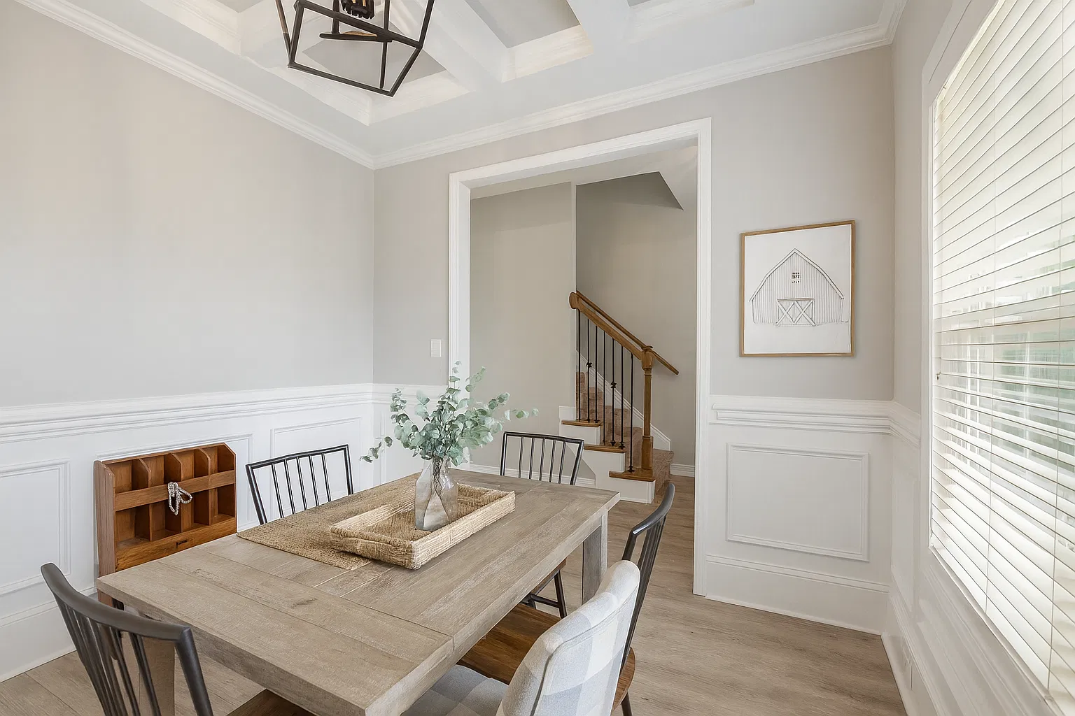 4 bed, 2.5 bath, 2099 sqft, $2,400 — Photo 3