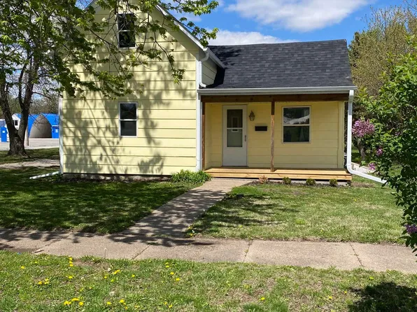 702 E Stuart St, Clarinda, IA 51632