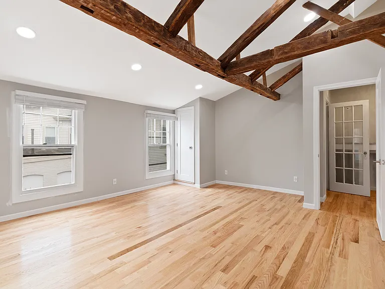 601 Chapel St #B — Photo 16