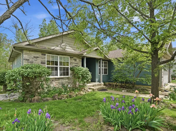 5 Browning Ln, Valparaiso, IN 46385