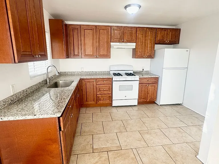 4682-4692 W Point Loma Blvd — Photo 4