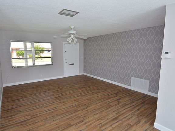 3rd image of 5704 NW 47th Ln