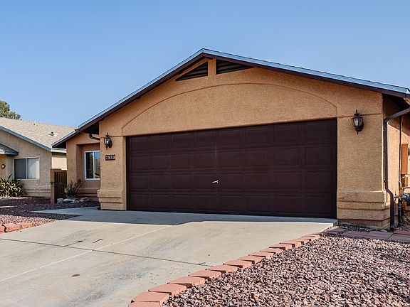 3rd image of 7959 S Lennox Ln
