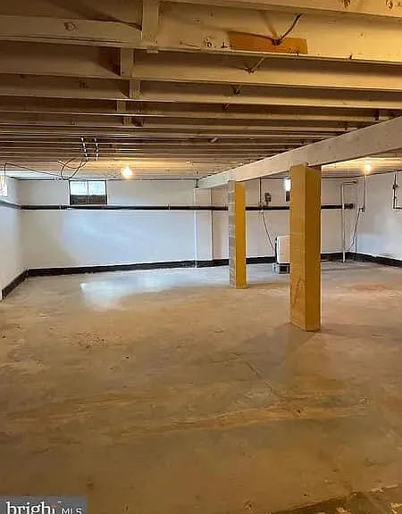 1270 Pleasant View Dr — Photo 3