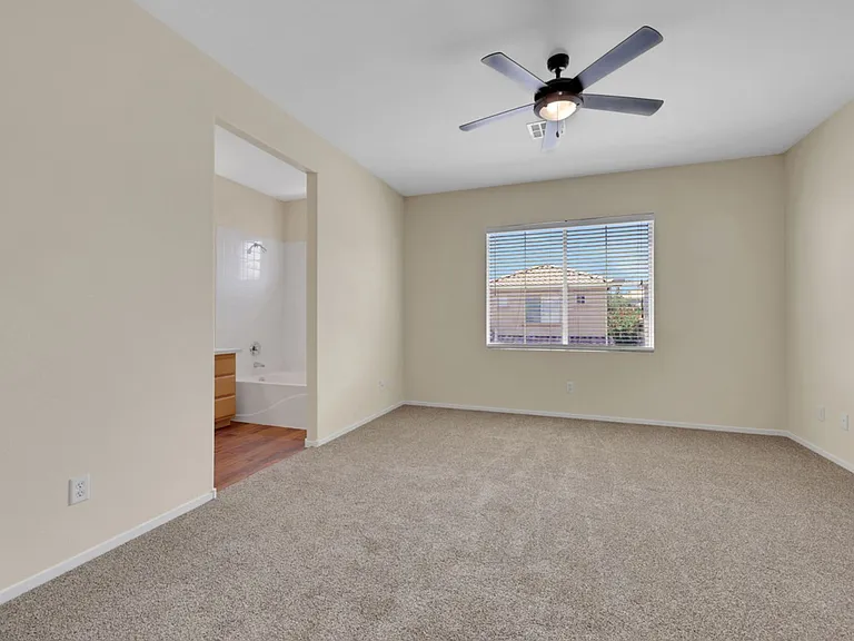 10356 Rocky Waters Ave — Photo 17
