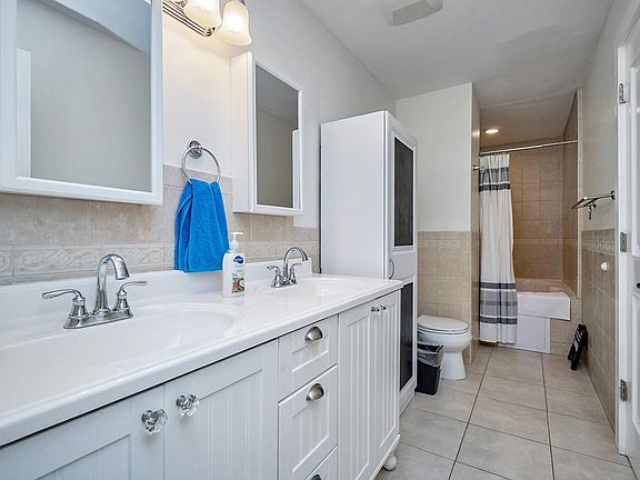 5th image of 3203 Page Ave Unit B-1