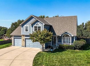 928 Hedge Apple Pl, Raymore, MO 64083