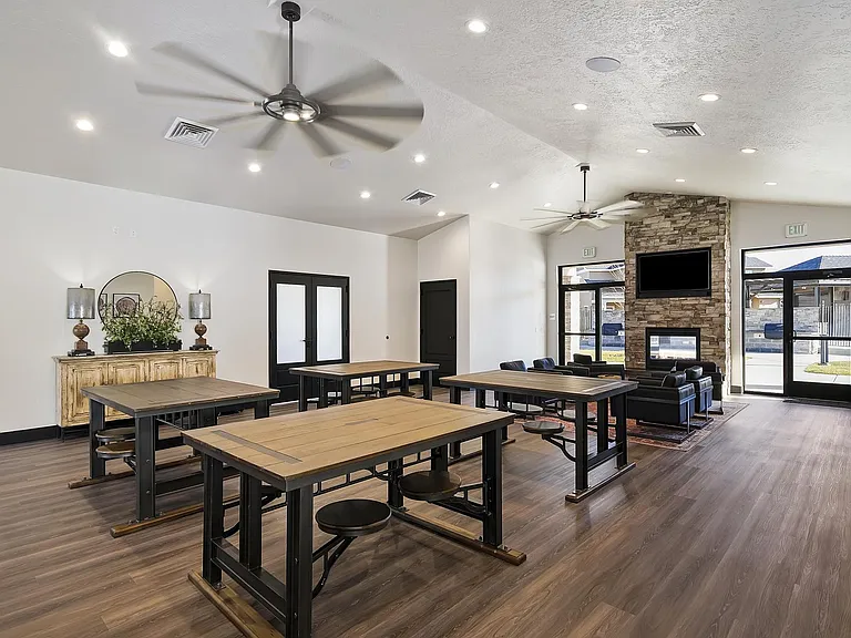 Cedar Crossing Luxury Townhomes — Photo 16