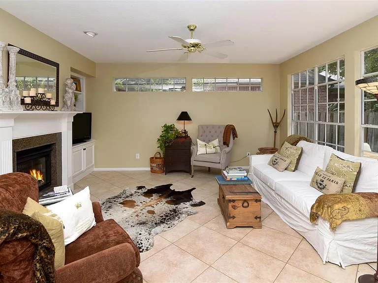 6 Bayginger Pl — Photo 4