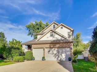331 S Park St, Westmont, IL