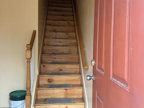 2nd image of 514 Tompkins Ave Floor 2