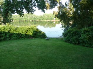 806 River Blvd, Suffield, CT 06078