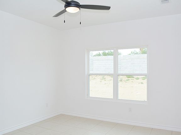 5th image of 118 Gillian Dr